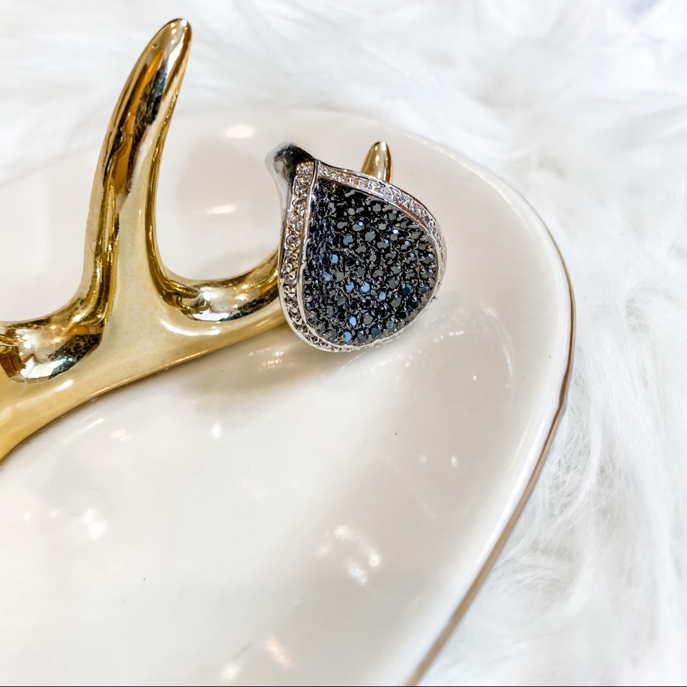 Host Pick 4/20 Lia Sofia “Showcase” Ring - image 1